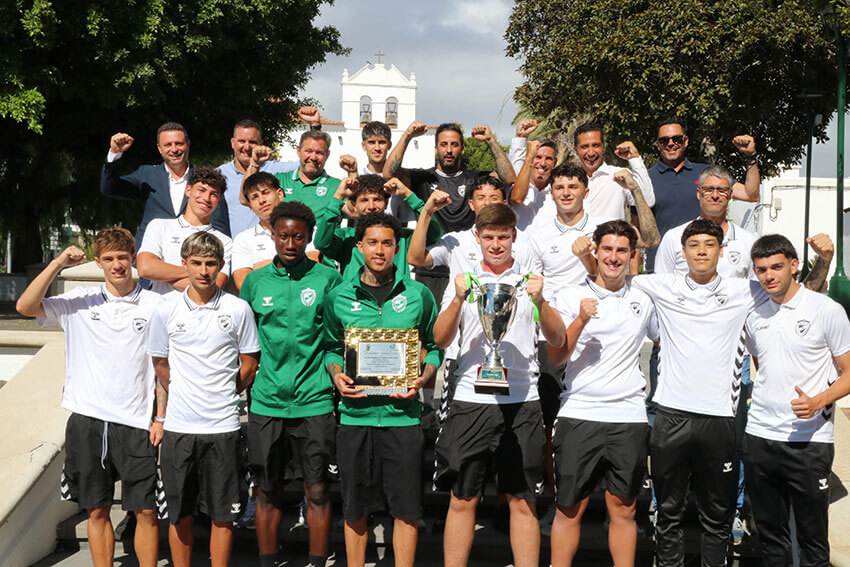 Noticias Yaiza | Yaiza felicita al Unión Sur Yaiza por su histórico ascenso a Juvenil Interinsular