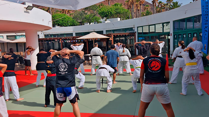 Noticias Yaiza | Playa Blanca reúne a clubes de tres islas en un entrenamiento interinsular de artes marciales