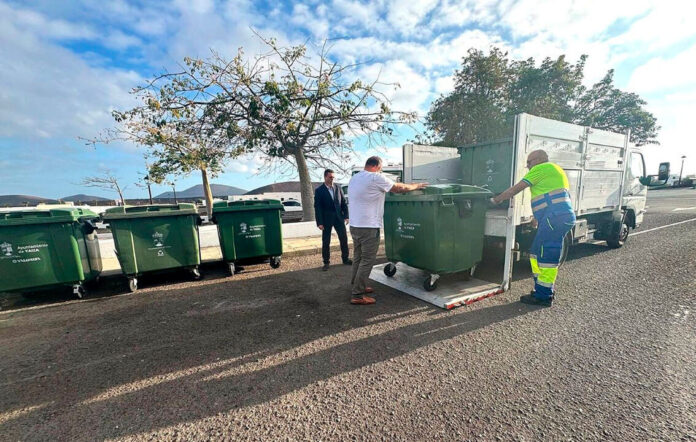 Reposición-de-contenedores-en-Yaiza Noticias Yaiza | Yaiza licita el nuevo servicio de recogida de basura por 10 años y una previsión de 41,3 millones de euros