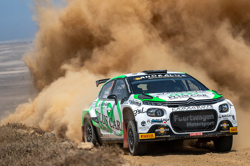 Intenso arranque de rallye con muchos equipos entrenando "a tope" en el tramo de Famara