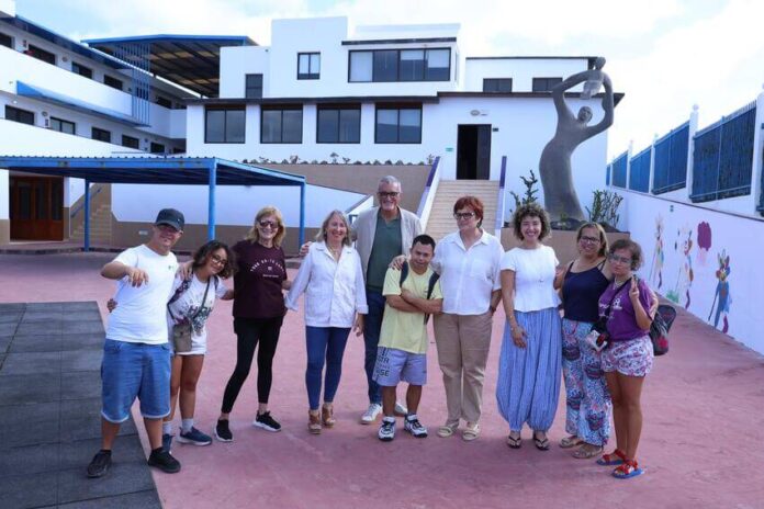 CAMPAMENTO INCLUSIVO CRECIENDO Noticias Playa Blanca | El Cabildo consolida su apoyo al campamento inclusivo ‘Creciendo Yaiza’ en su segunda edición de este verano