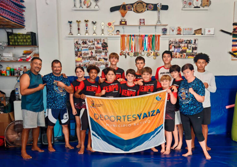 Noticias Playa Blanca | Kenpo Lanzarote reúne a alumnos de todas las edades en un curso de defensa personal en Playa Blanca