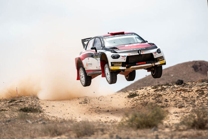 Diego Ruiloba y Ángel Vela campeones del Rallye Isla de Los Volcanes – Trofeo Ciudad de Arrecife con su su Lancia Corse España Noticias | Remontada épica de Diego Ruiloba en el ‘Isla de Los Volcanes’ con victoria por una décima de segundo