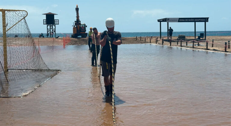 Noticias | Canalink completa en Lanzarote el despliegue marino de la mitad del nuevo anillo de fibra óptica de las islas orientales