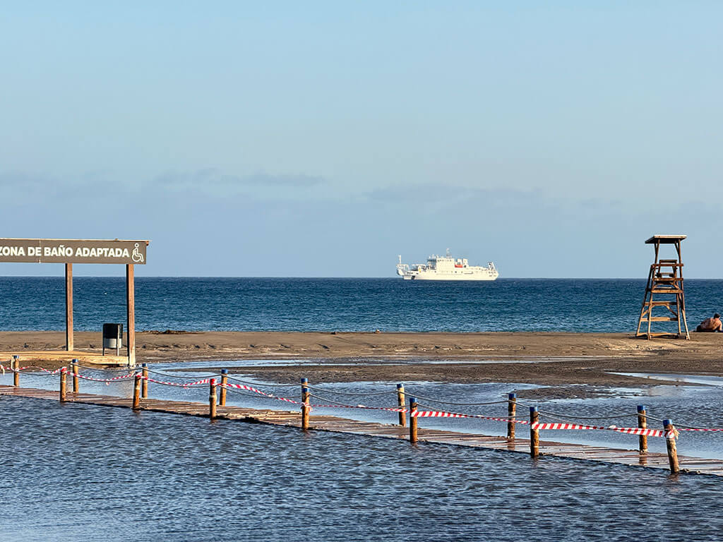 Canalink completa en Lanzarote el despliegue marino de la mitad del nuevo anillo de fibra óptica de las islas orientales