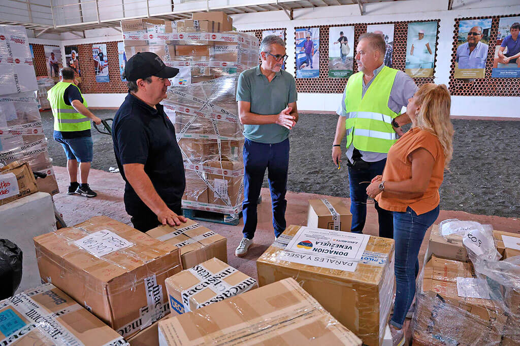 Noticias | El Cabildo moviliza cerca de 30 toneladas de ayuda humanitaria para los afectados por los terremotos de Venezuela