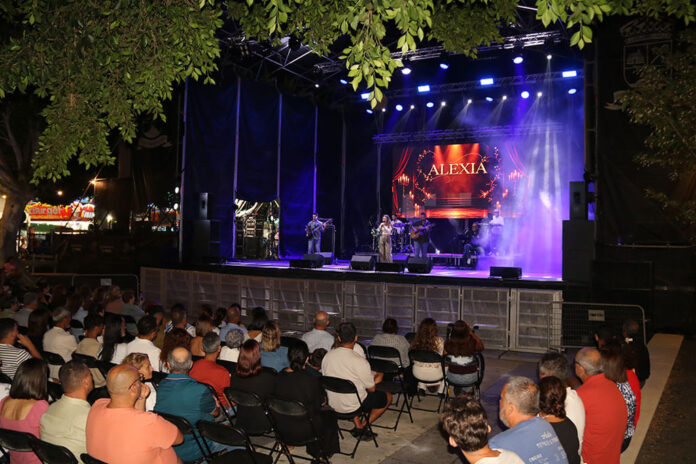 Concierto-de-Alexia-Caraballo Noticias Yaiza | Alexia interpreta sus raíces en las fiestas de Los Remedios