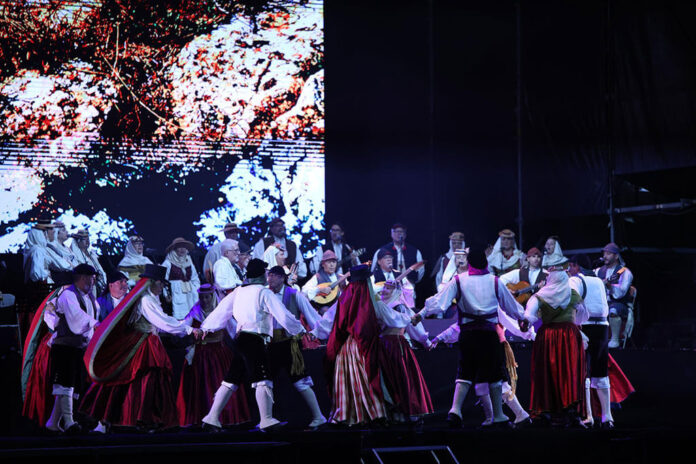 ENCUENTRO-FOLCLÓRICO-NANINO-DIAZ-CUTILLA--(51) Noticias | El Festival Nanino Díaz Cutillas convierte Mancha Blanca en una gran exaltación del folclore de las ocho islas