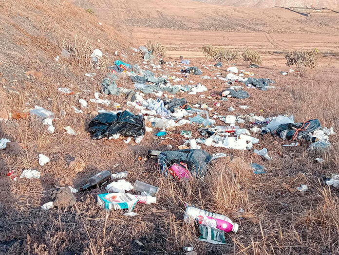 Noticias Yaiza | El PP de Yaiza denuncia la imagen de suciedad y desidia en plenas fiestas patronales