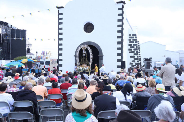 Noticias | El Cabildo acerca la Feria de Artesanía a las personas mayores dependientes de Lanzarote