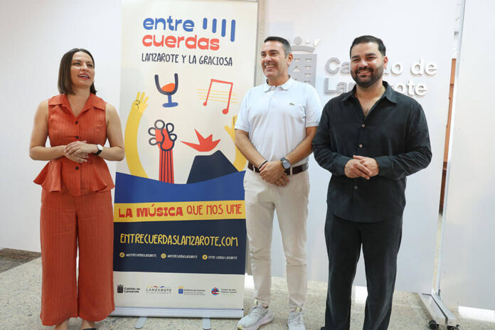 Noticias | El Cabildo lleva la música popular canaria a los teleclubs de Lanzarote y La Graciosa con ‘Entre Cuerdas’