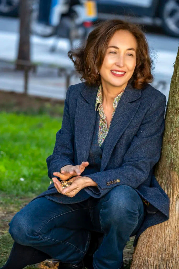 Elsa Punset Noticias | Elsa Punset aborda en el Cine Atlántida las claves para afrontar un mundo en constante cambio