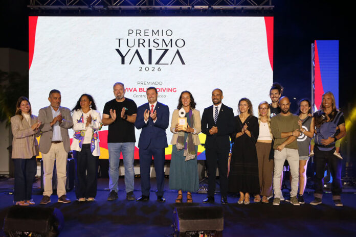 Foto de familia Gala Premio Turismo Yaiza 2026