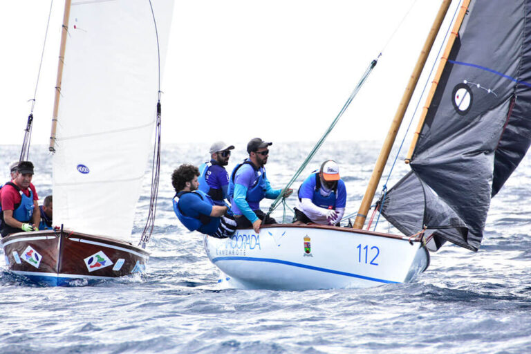 Noticias Playa Blanca | El Federico Pescamar Titerroy y el Playa Dorada se reparten el protagonismo en la doble regata