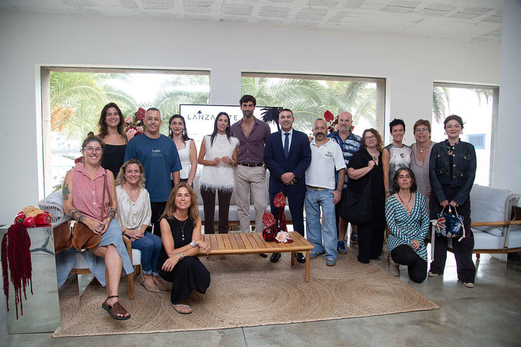 Noticias | Lanzarote Fashion Weekend reúne a una veintena de firmas y suma a María Escoté y Raquel García Hammerhoj a su programación