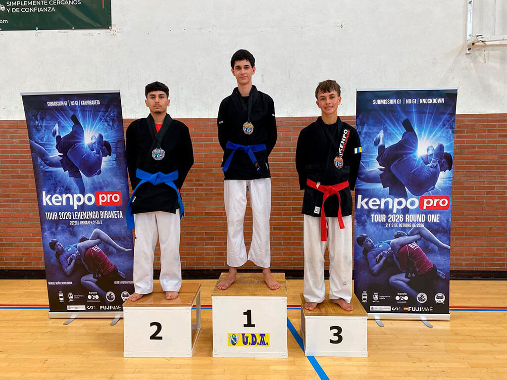 Nueve medallas para la escuela Kenpo Lanzarote de Playa Blanca en el Kenpo Pro Tour 2026, en Eskoriatza
