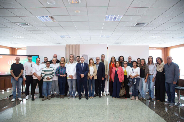 Presentación II Gala Solidaria con el Tercer Sector de ‘Abrazando la Diversidad’ Noticias Yaiza | Montañas del Fuego acogerá la II Gala Solidaria con el Tercer Sector de ‘Abrazando la Diversidad’
