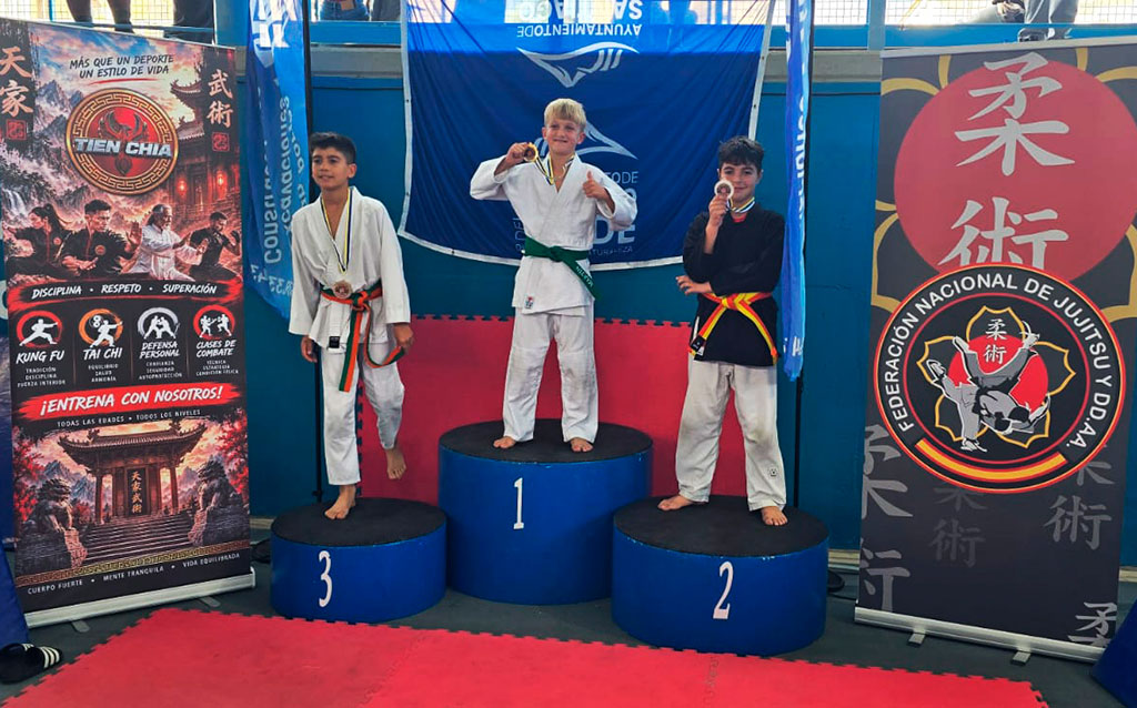Noticias Yaiza | Kenpo Lanzarote – Playa Blanca brilla en el Open Internacional 2026 de Tenerife con nueve medallas