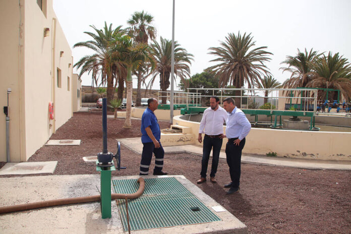 Visita a la EDAR Playa Blanca Noticias Playa Blanca | Óscar Noda apura la modernización de la depuradora de Playa Blanca
